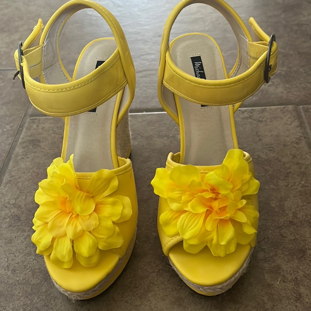 Michael Antonio wedges.  Bright yellow.